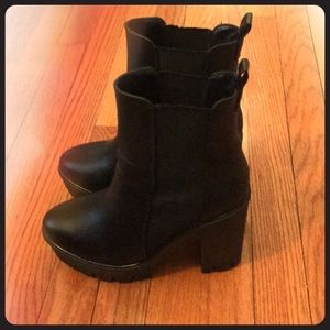 Platform boots
